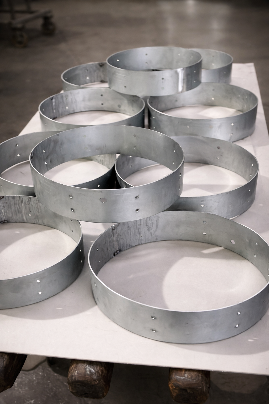 Fusti Steel Series in lavorazione - preparazione e forature